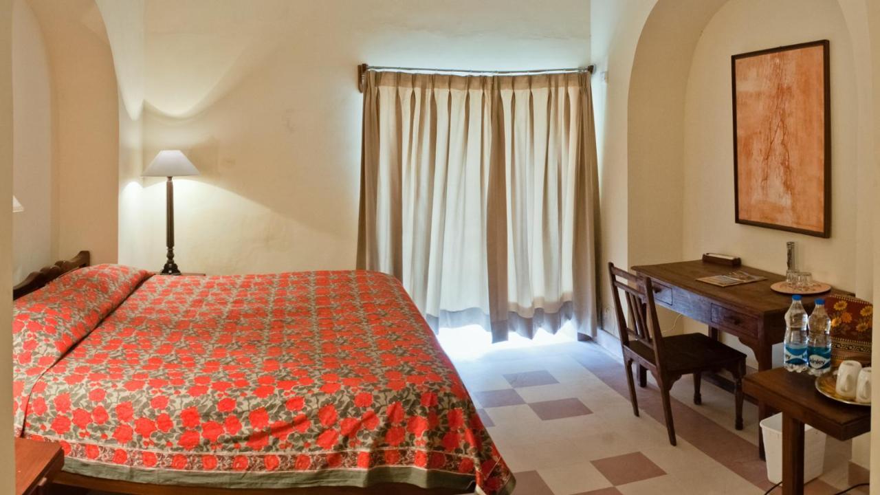Neemrana'S - Tijara Fort Palace Exteriér fotografie