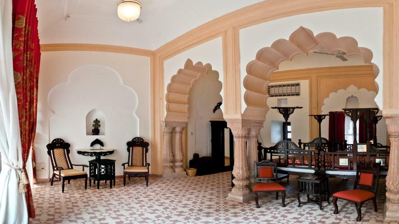 Neemrana'S - Tijara Fort Palace Exteriér fotografie