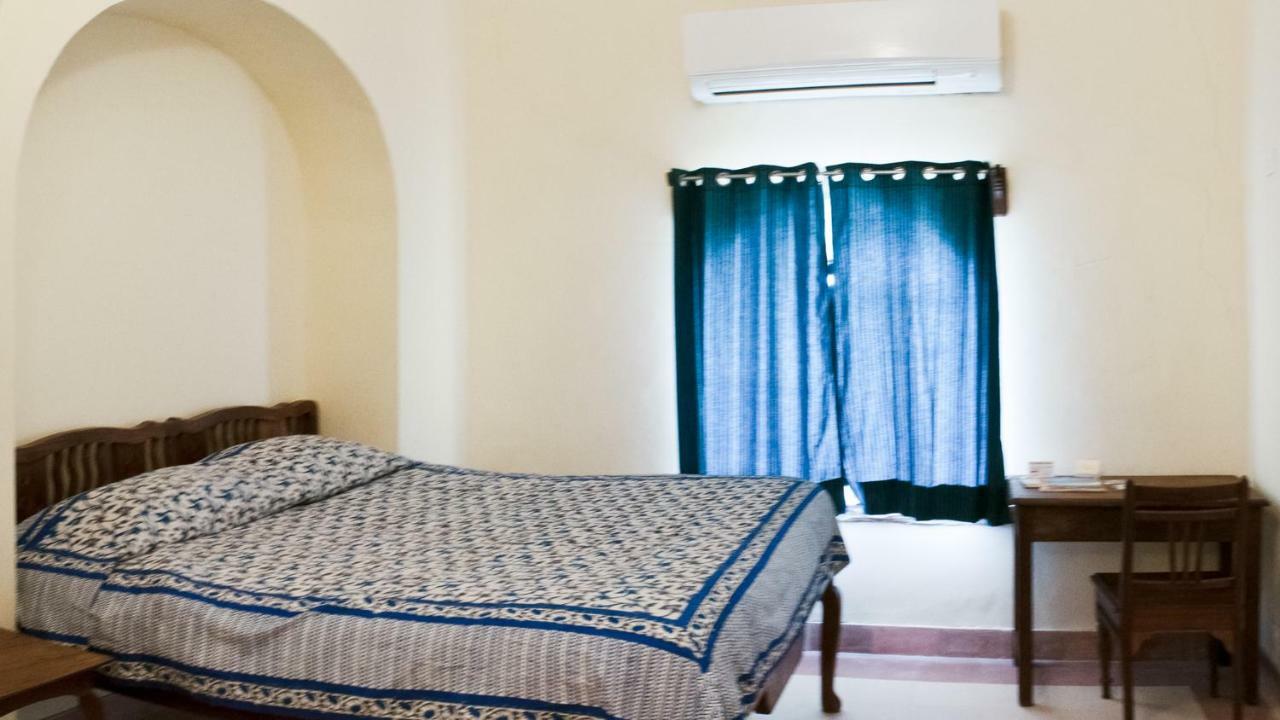 Neemrana'S - Tijara Fort Palace Exteriér fotografie